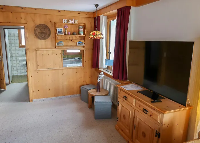 Guardaval 301 By Interhome