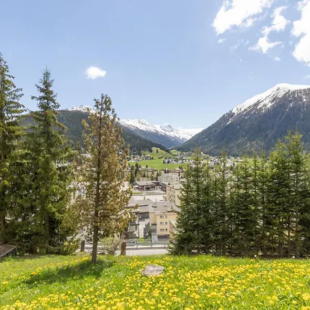 Guardaval 301 By Interhome